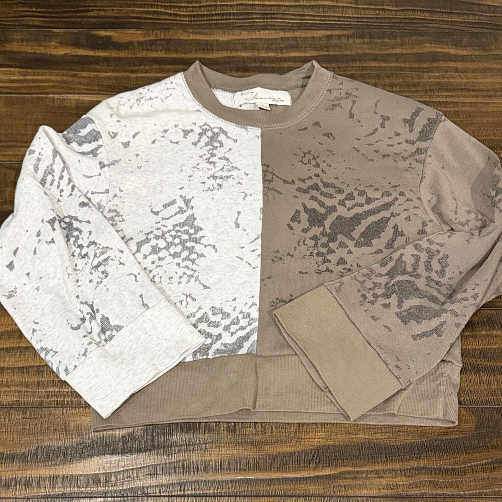 Vintage Havana Gray Sweatshirt Snake Print